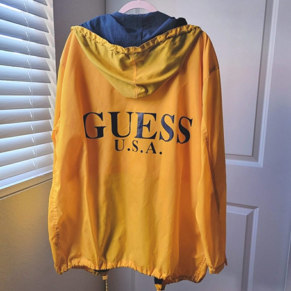 YELLOW Raincoat - GUESS Brand